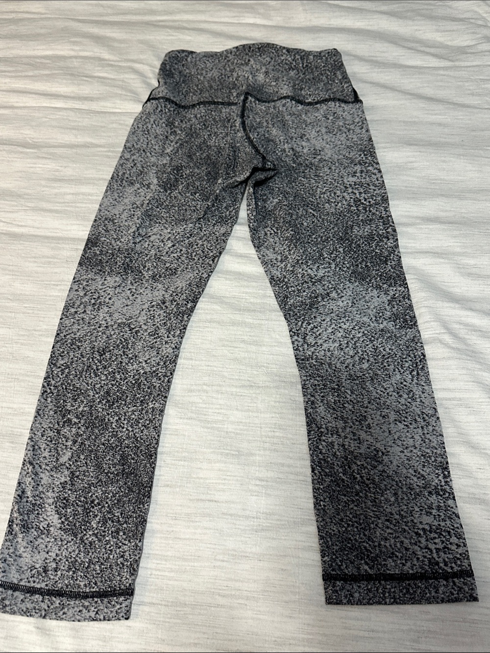 * Closet Cleaning:Lululemon Leggings Bundle - Picture 7 of 12